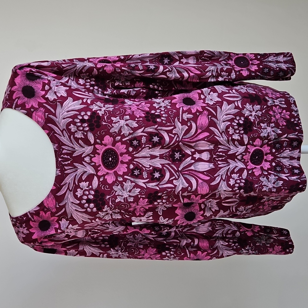 Talbots Merino Wool XL Purple Floral Sweater Full Sleeves Scoop Neck Dark Fairy